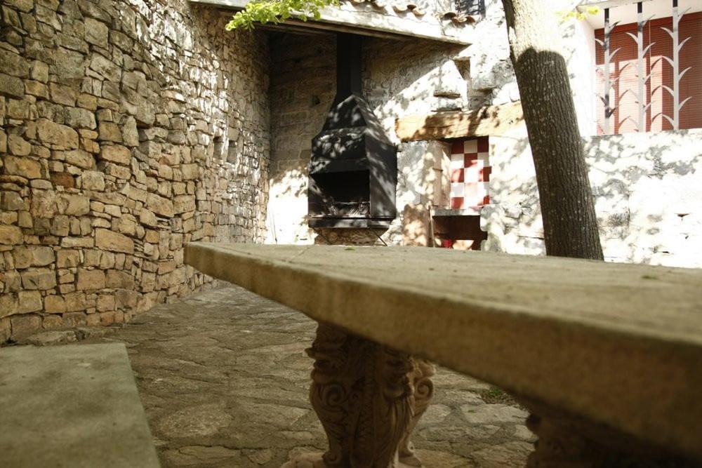 Masia Cal Millas - Turisme Rural Castellfullit de Riubregos Exterior foto